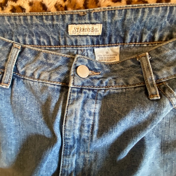 Women’s St. John’s Bay denim maxi skirt size 10. Light fade wash, rear slit. - Picture 10 of 10